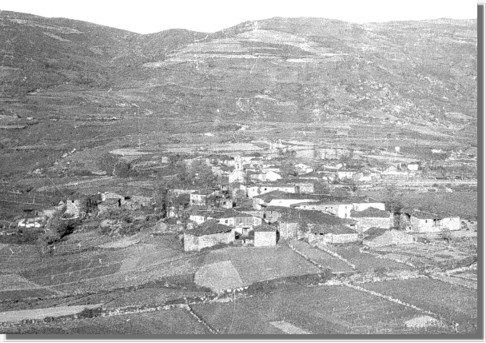 Pobo da Alberguer�a (Ourense). Este pobo est� hoxe asolagado polo encoro de Prada.