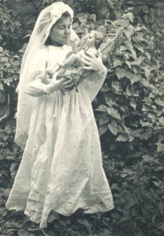 Comuni�n de Lela Oscuris.